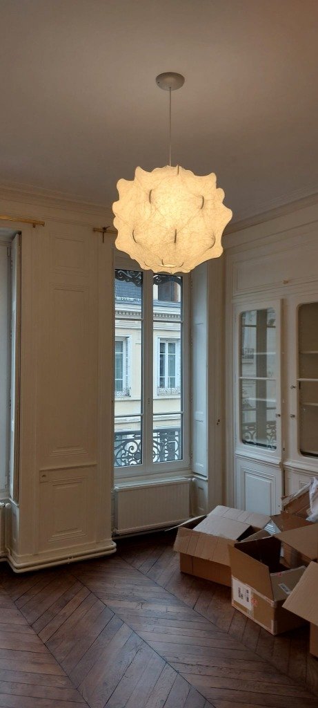 Éclairage indirect par gorge lumineuse circulaire LED au plafond et niche rétro-éclairée - Lyon 6 Foch